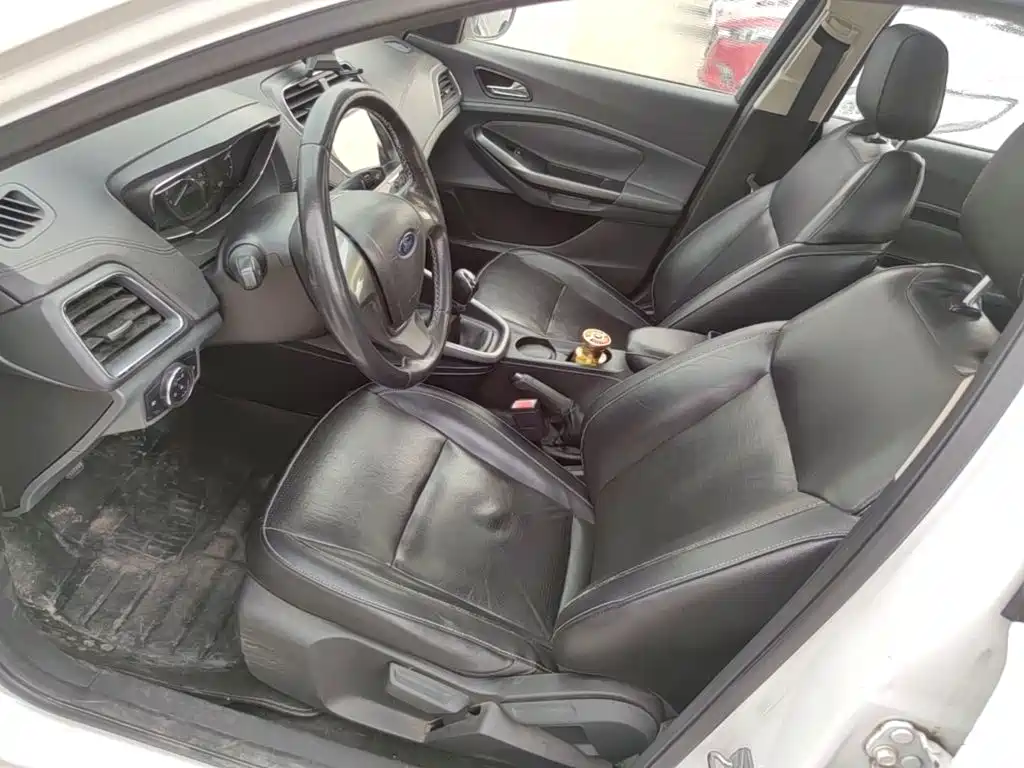 Ford Escort — миниатюра 15