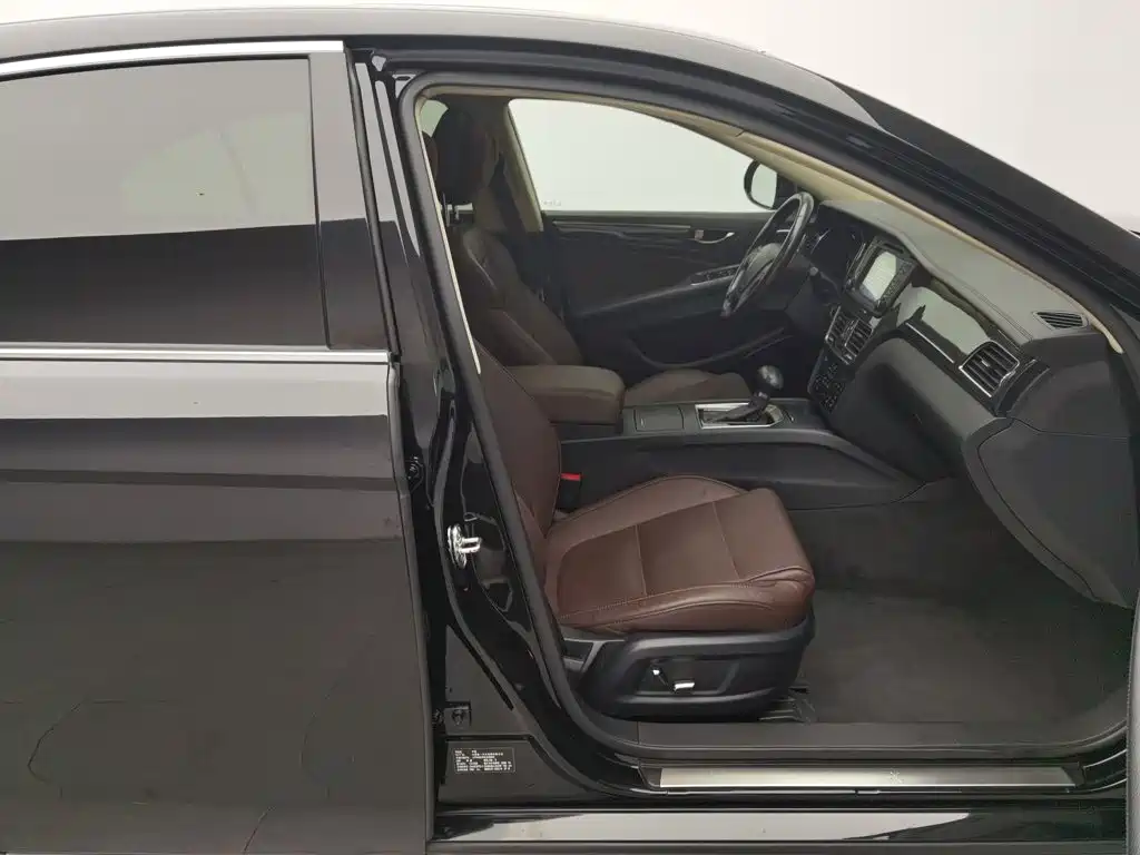 Hongqi Hongqi H7 — миниатюра 23