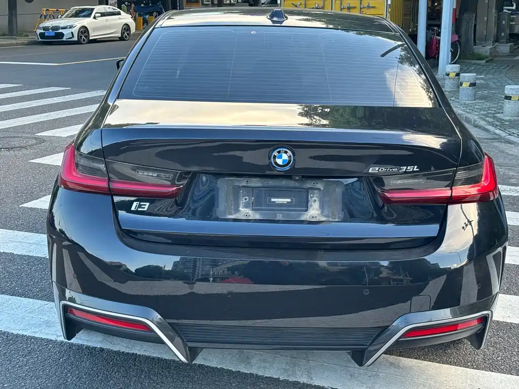 BMW i3 — миниатюра 17