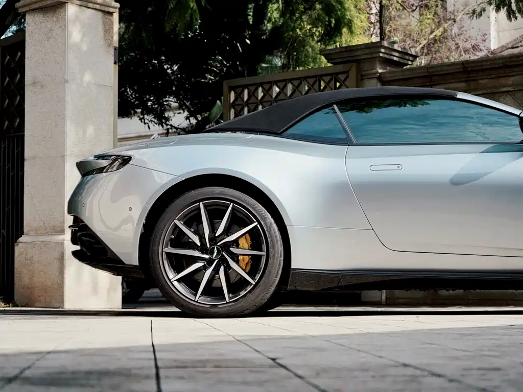 Aston Martin DB11 2020 4.0T V8 Volante