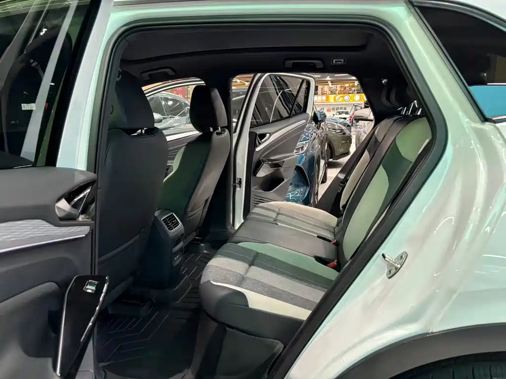 VOLKSWAGEN ID.4 CROZZ