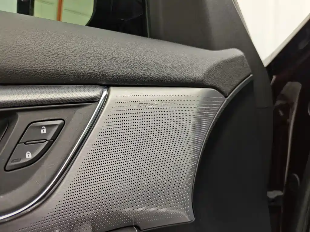 Cadillac CT5 — миниатюра 18
