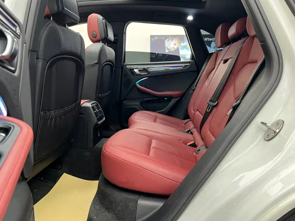 Porsche Macan — миниатюра 21