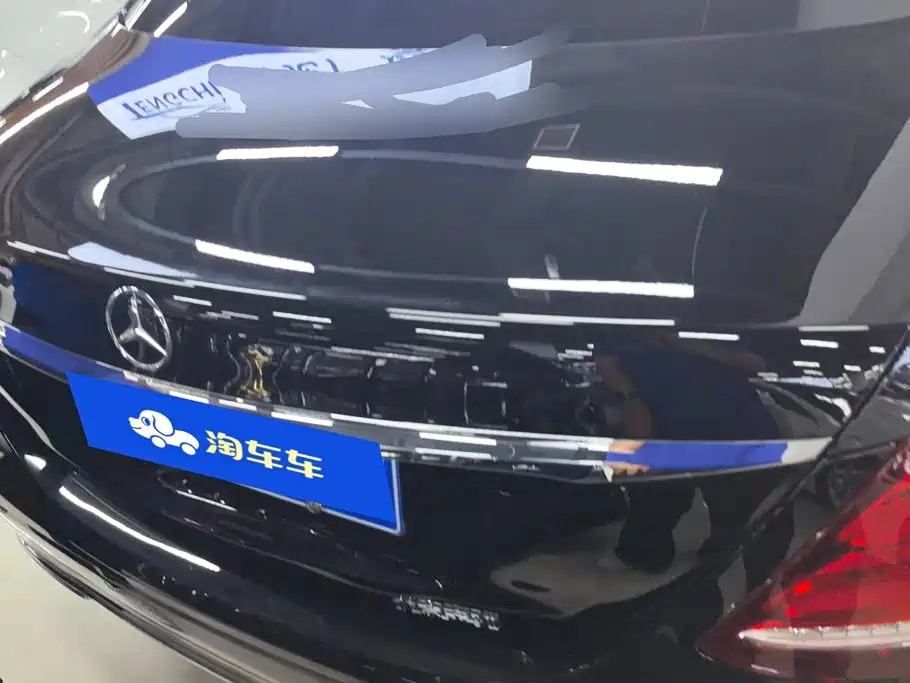 Mercedes-Benz E-Class — миниатюра 4