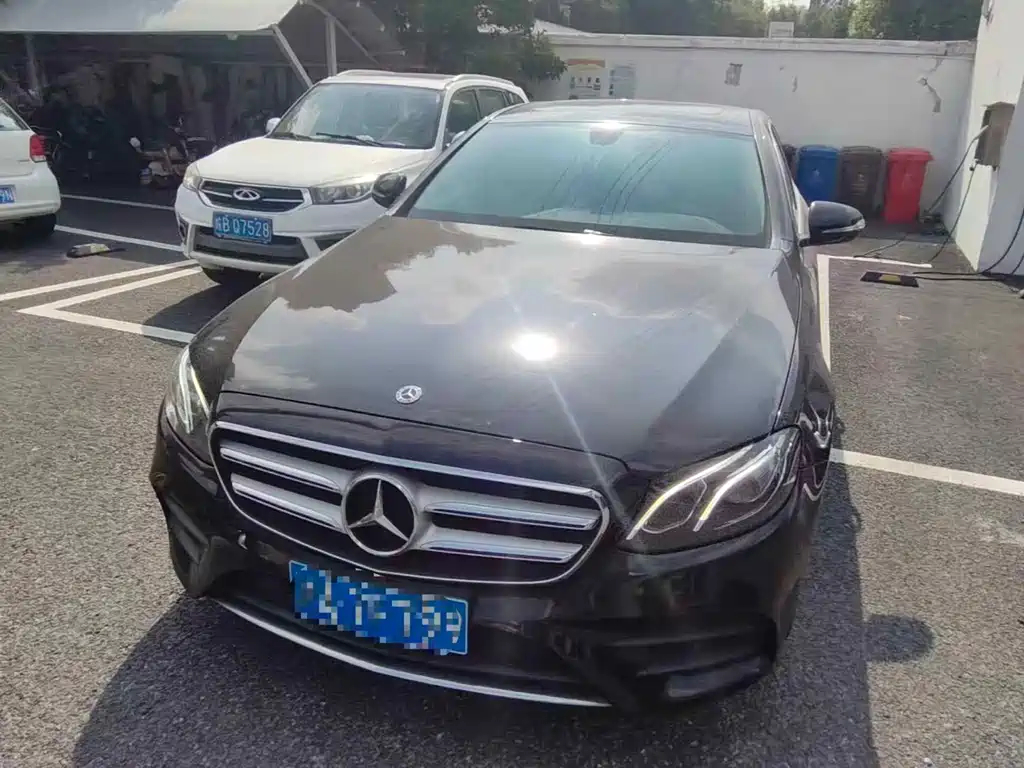 Mercedes-Benz E-Class — миниатюра 3