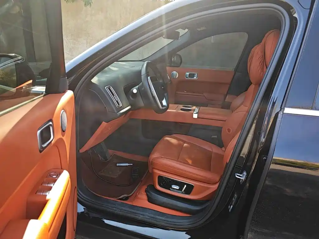 Li Auto Li L8 — миниатюра 16