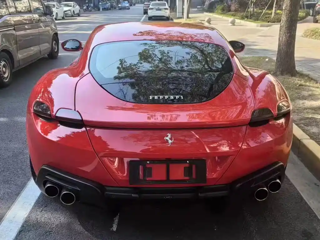 Ferrari Roma — миниатюра 7