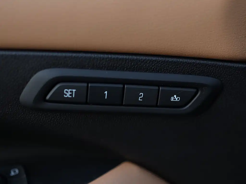 Buick LaCrosse — миниатюра 17