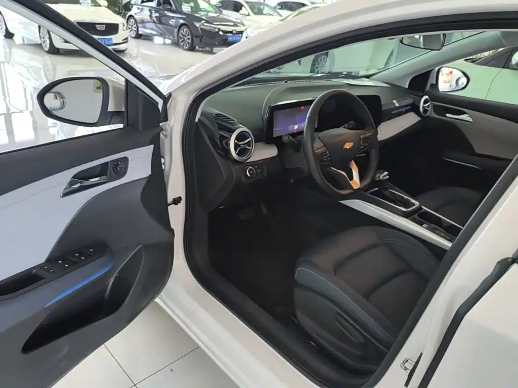 Chevrolet Monza — миниатюра 16