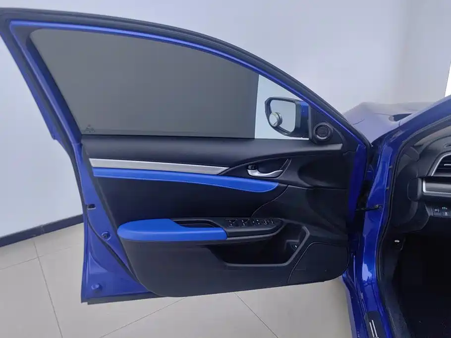 Honda Civic — миниатюра 7