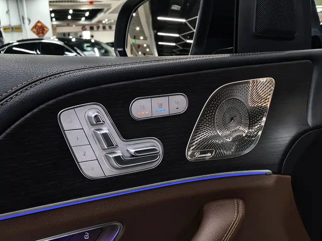 Mercedes-Benz GLS — миниатюра 16