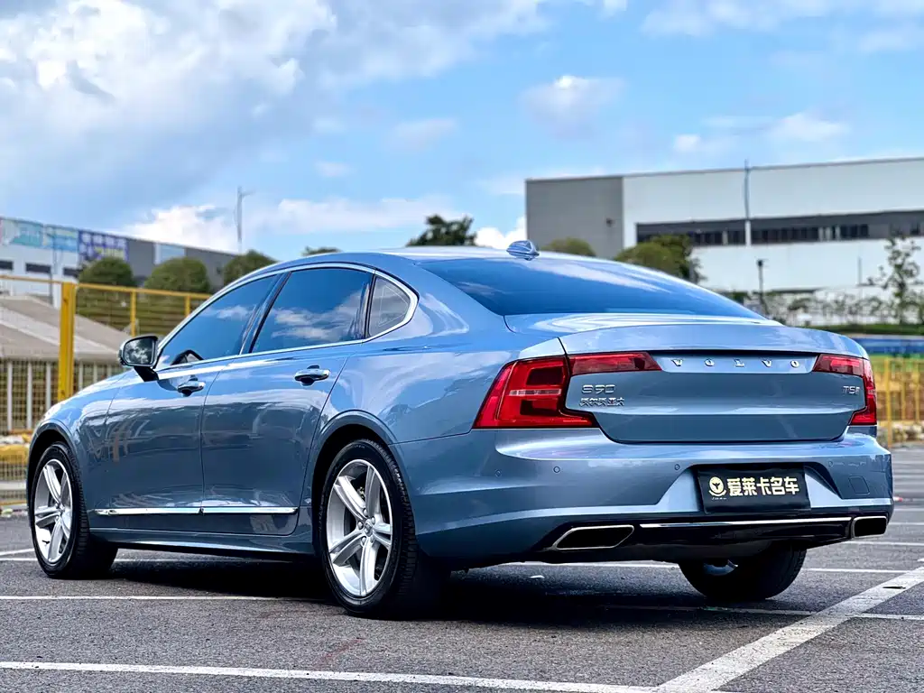 Volvo S90 — миниатюра 4