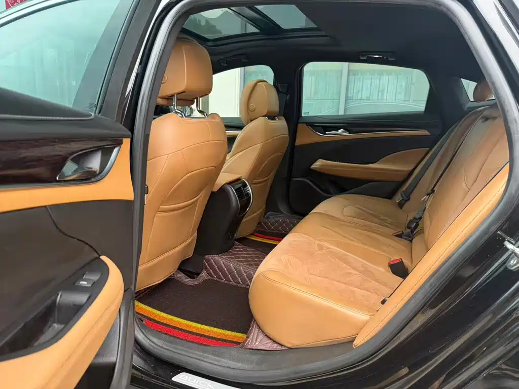 Buick LaCrosse — миниатюра 5