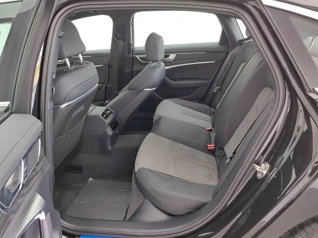 Audi A6L — миниатюра 15