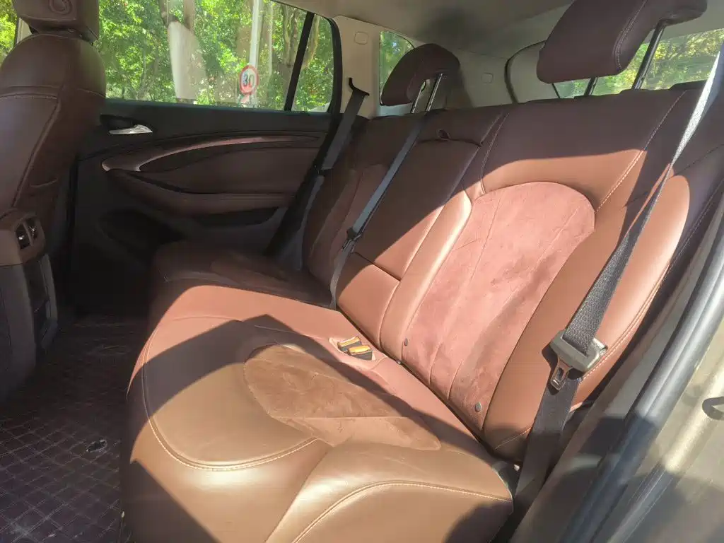 Buick Envision Plus — миниатюра 13