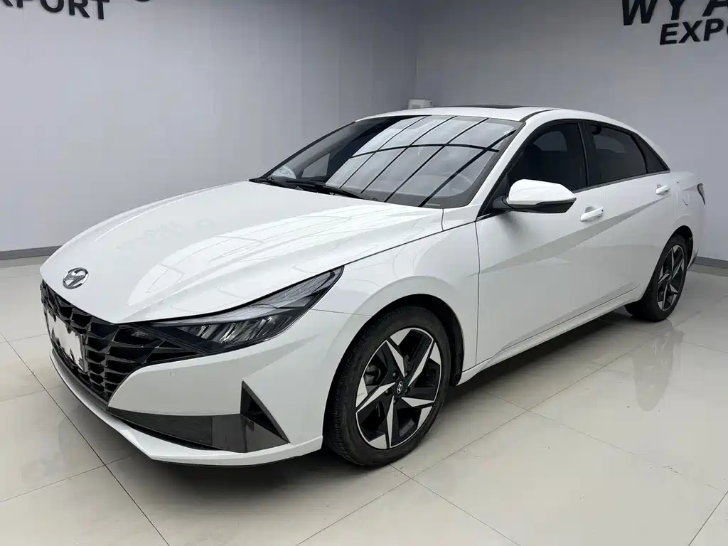 Hyundai Elantra 2021