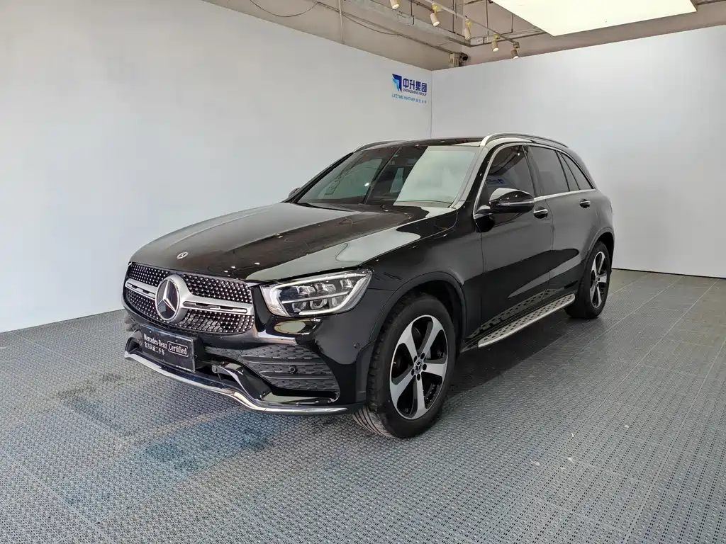 Mercedes-Benz GLC 2023