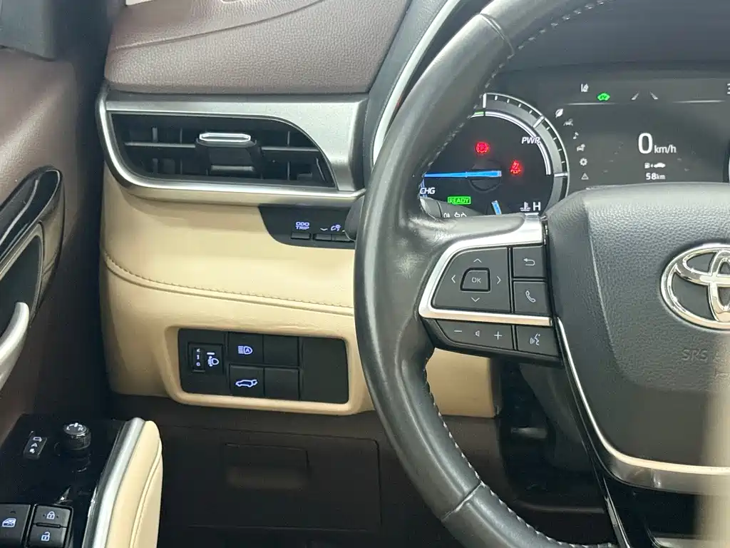 Toyota Highlander — миниатюра 10