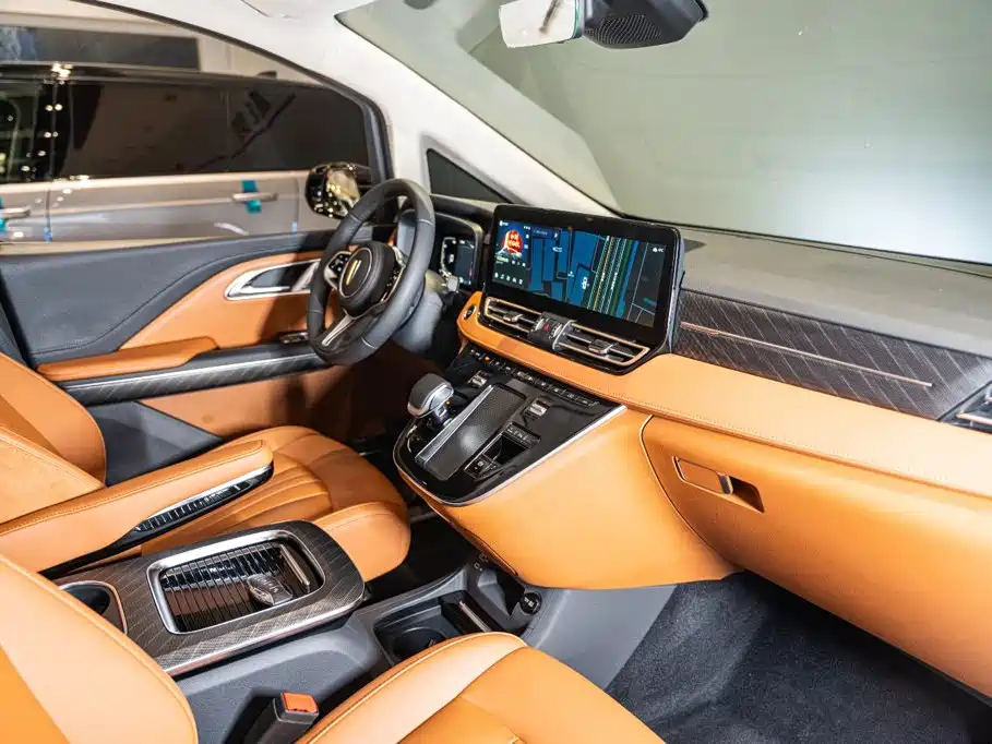 Hongqi Hongqi HQ9 PHEV — миниатюра 10
