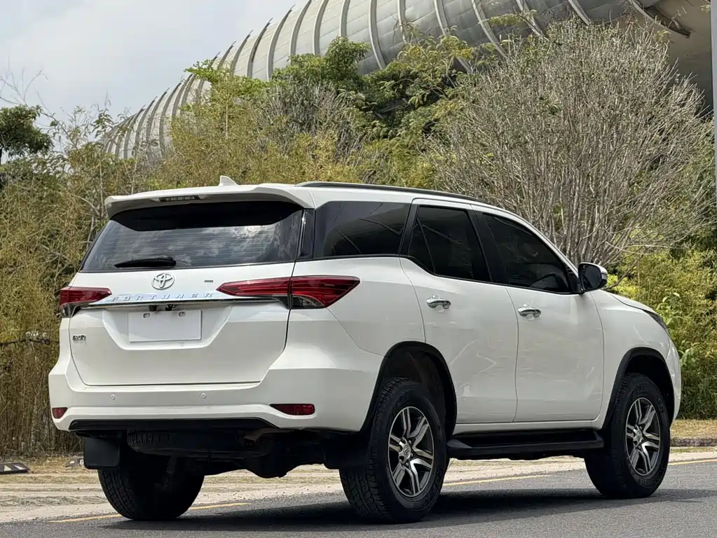 Toyota Fortuner 2016 2.7L