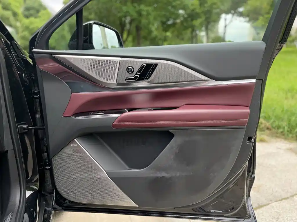 Cadillac XT5 — миниатюра 16