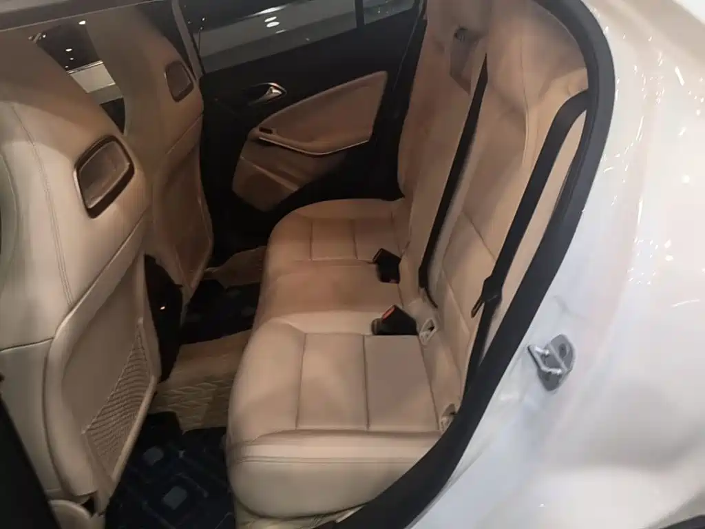 Mercedes-Benz GLA — миниатюра 17