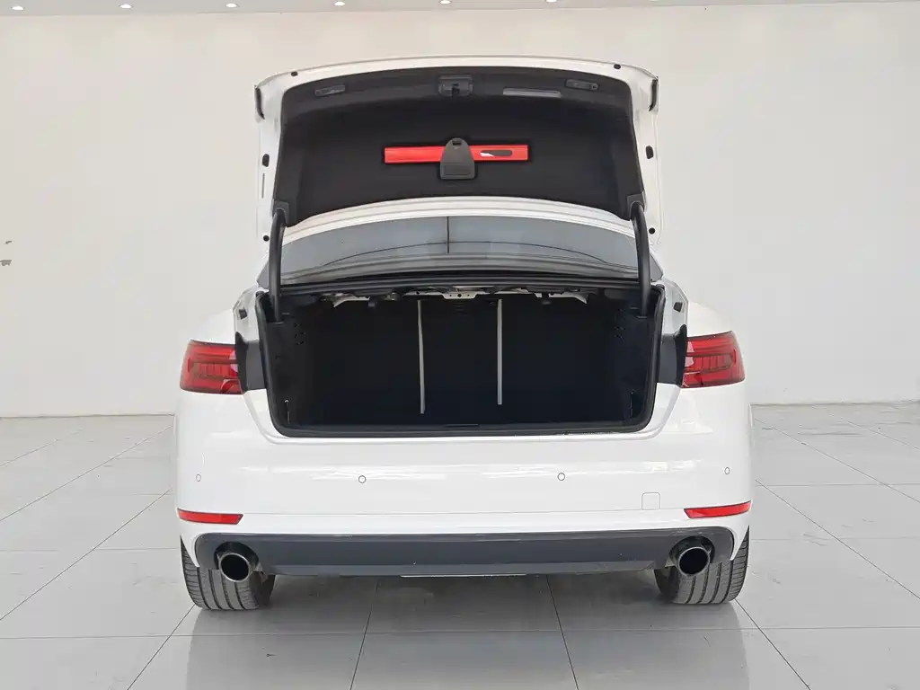 Audi A4L — миниатюра 15