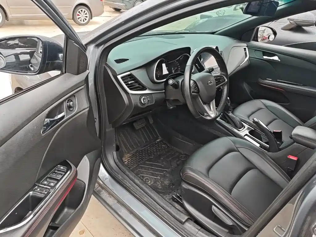 Chevrolet Monza — миниатюра 16