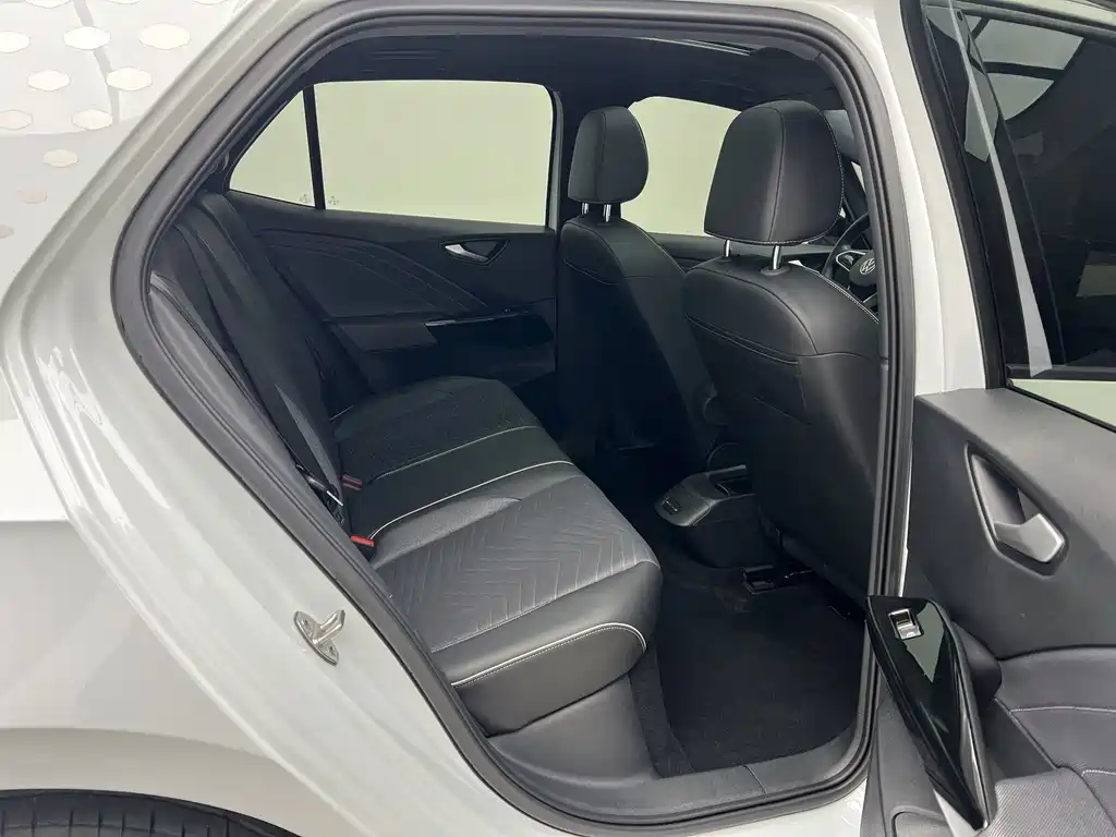 Volkswagen ID.3 — миниатюра 16