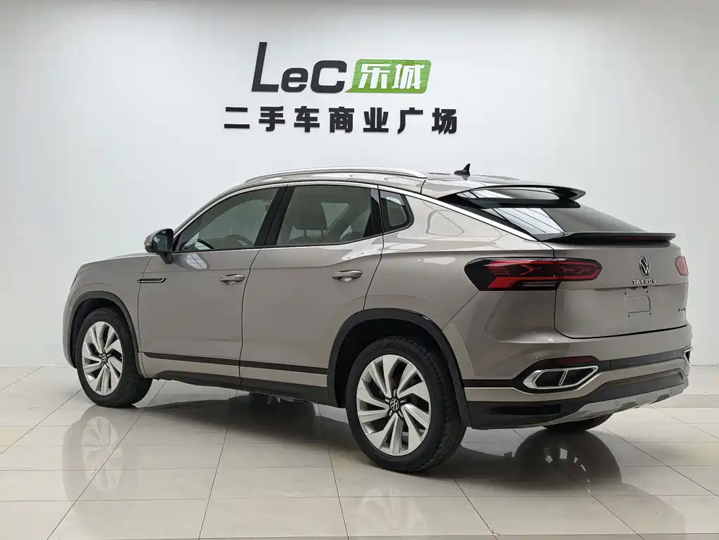 Volkswagen X — миниатюра 4