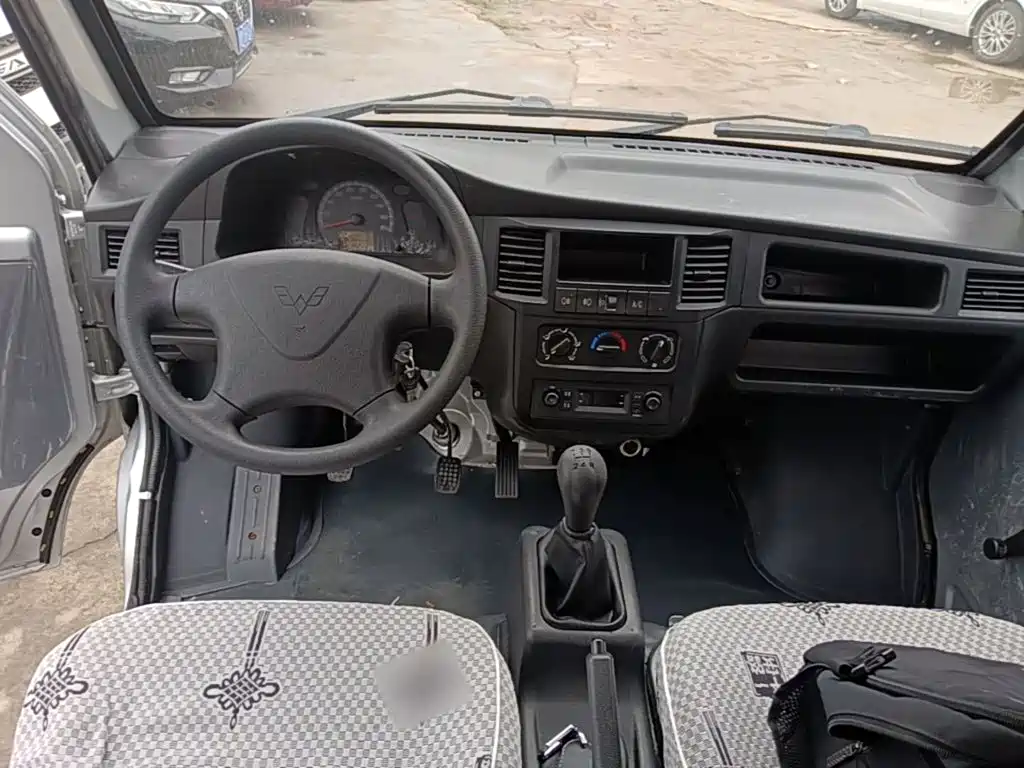 Wuling Zhiguang — миниатюра 10