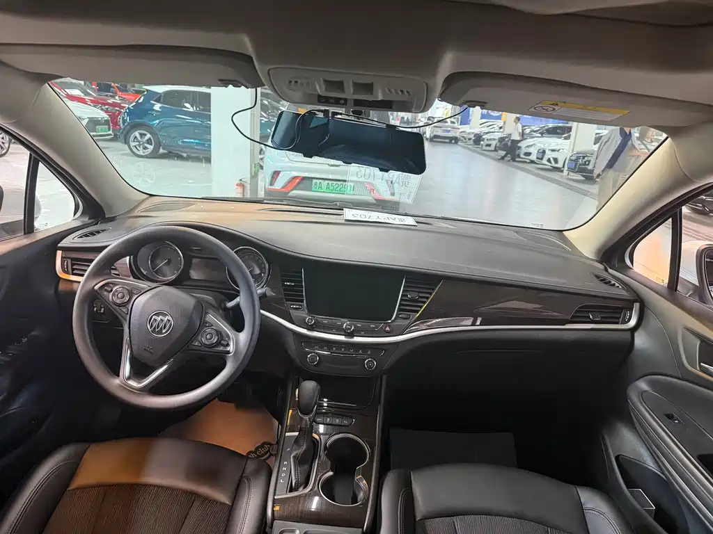 Buick Verano — миниатюра 5