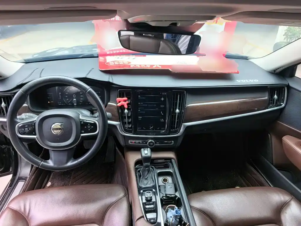 Volvo S90 — миниатюра 10
