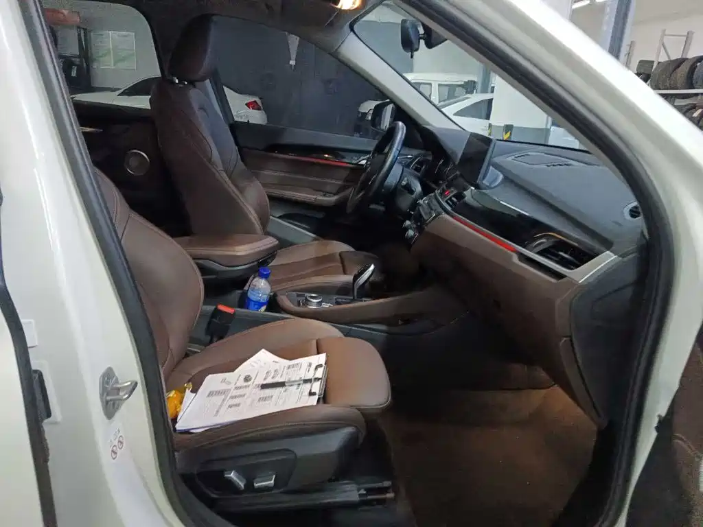 BMW X1 — миниатюра 11
