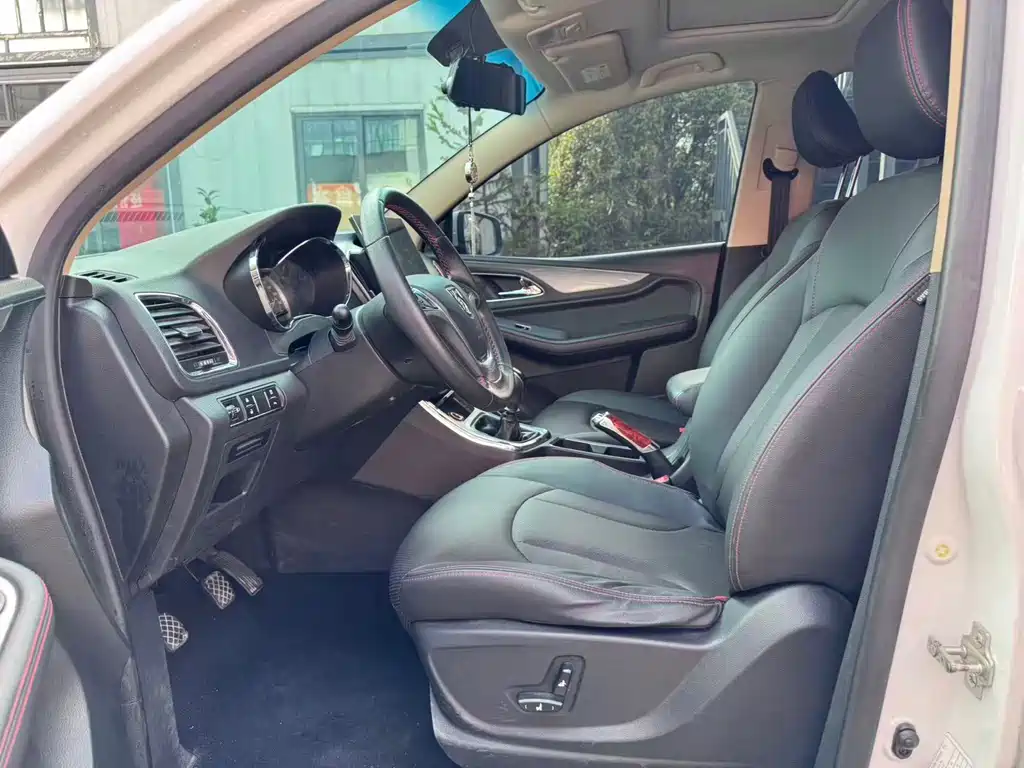 Baojun 560 — миниатюра 7