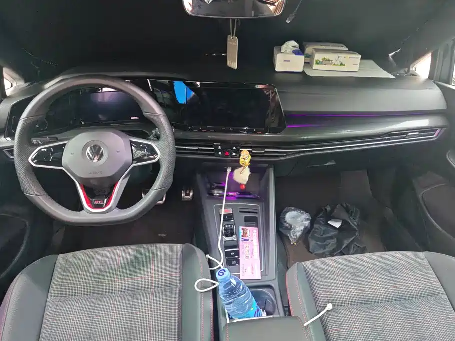 Volkswagen Golf GTI — миниатюра 12