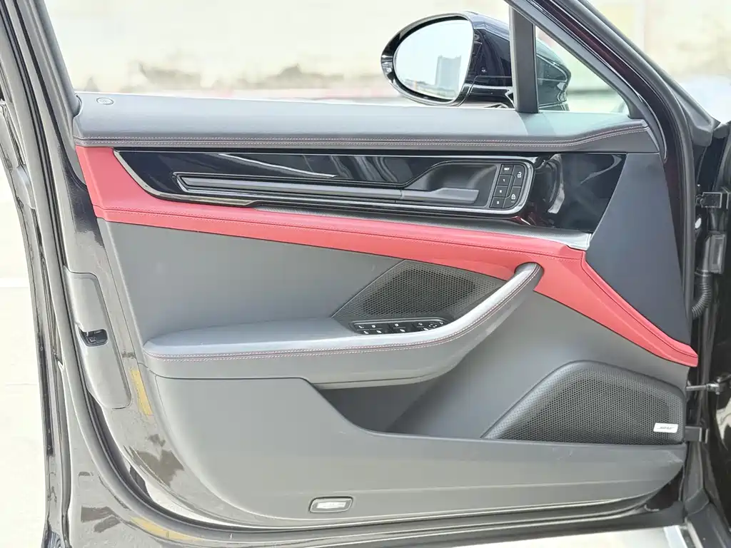 Porsche Panamera — миниатюра 16
