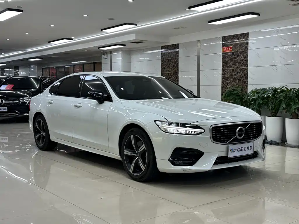 Volvo S90 2020 T5 Luxury