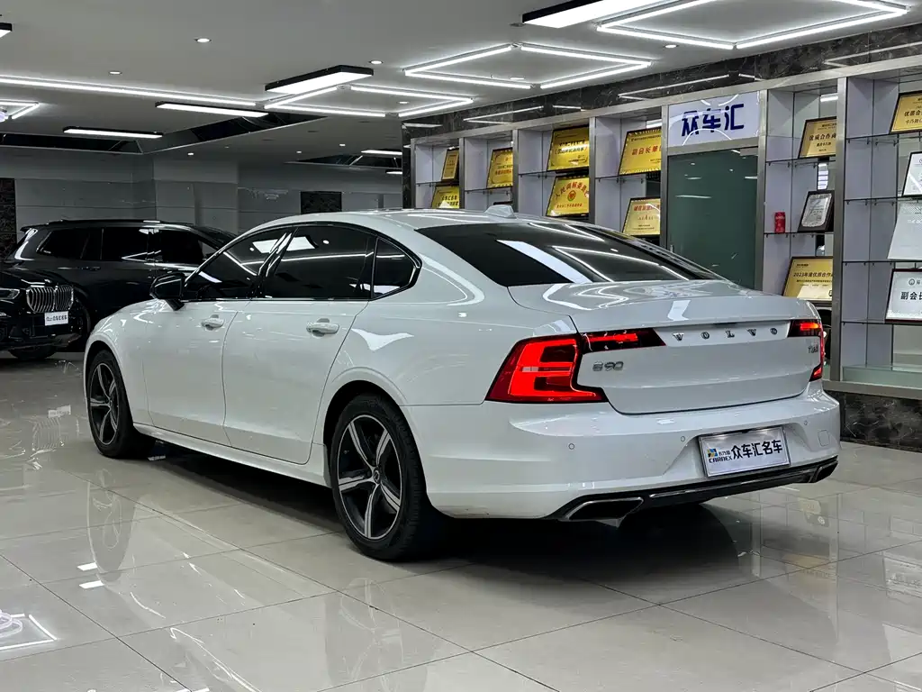 Volvo S90 2020 T5 Luxury