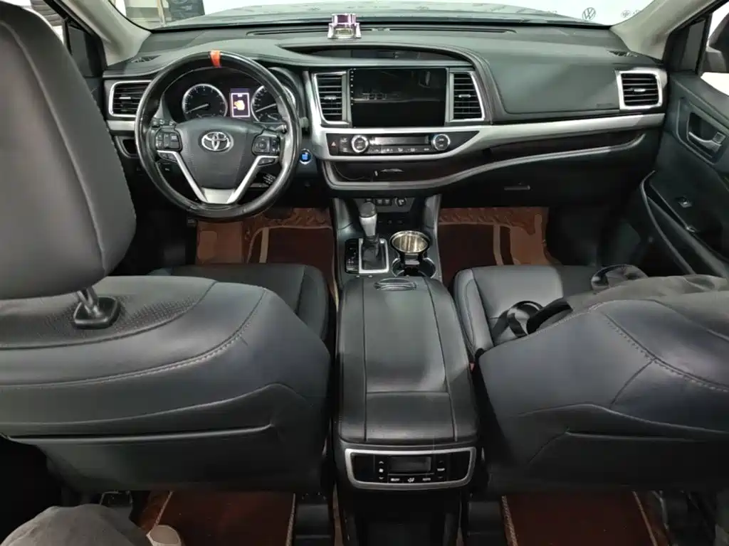 Toyota Highlander — миниатюра 10