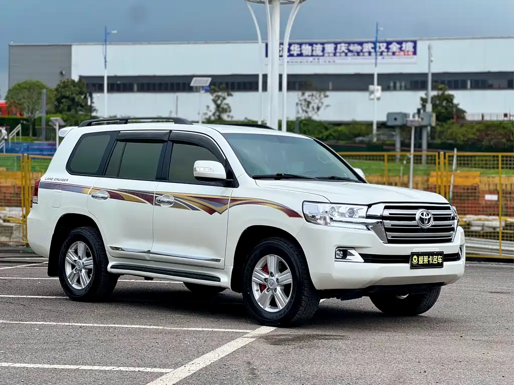 Toyota Land Cruiser — миниатюра 3