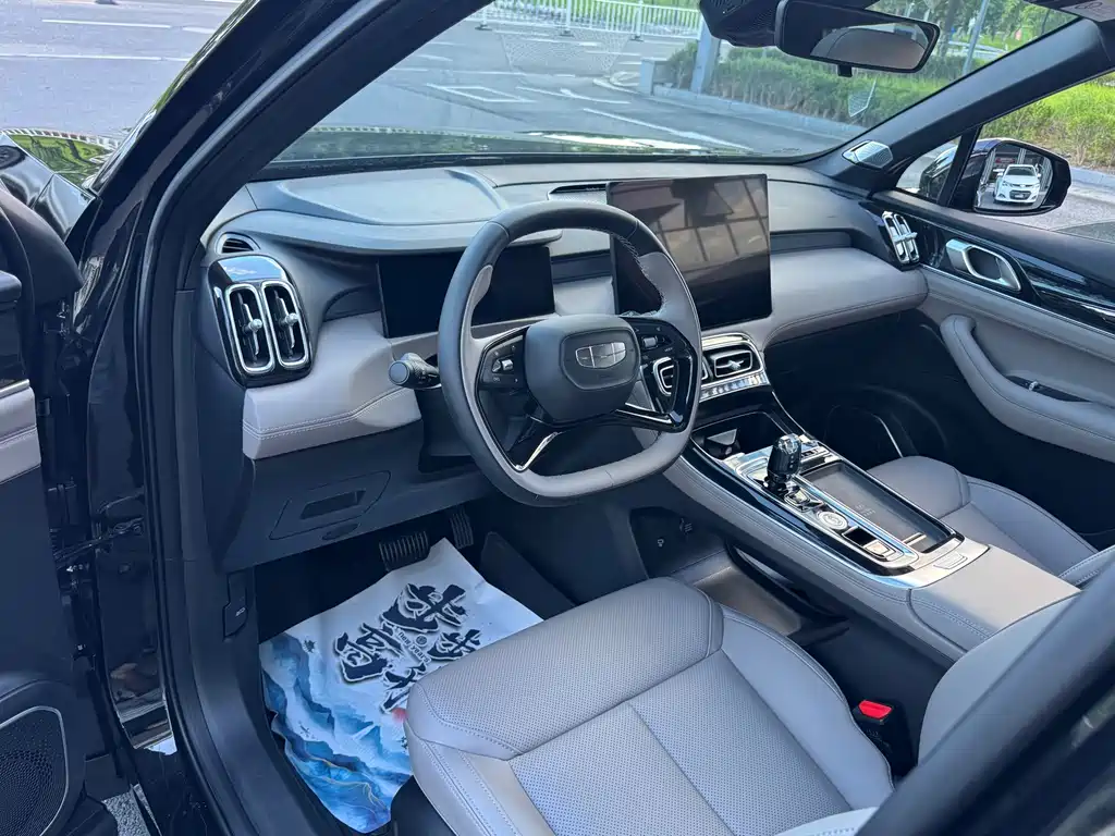 Geely Boyue L — миниатюра 12
