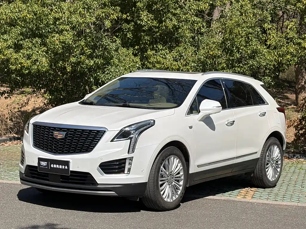 CADILLAC XT5