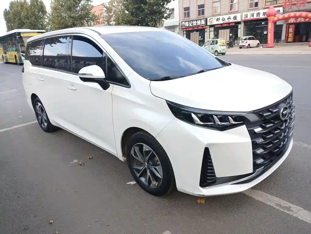 GAC Motor Trumpchi M6 — миниатюра 2