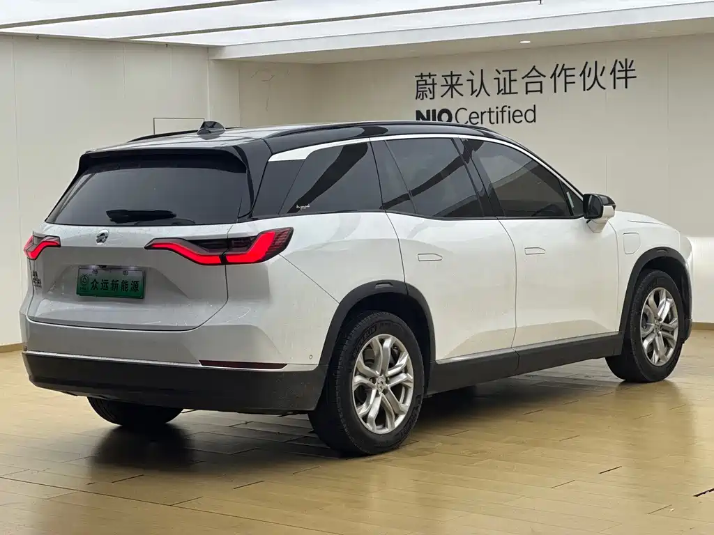 NIO ES8 — миниатюра 6