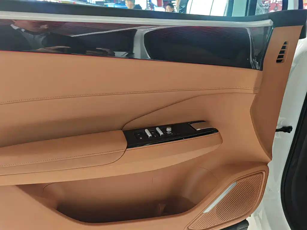 GEELY GALAXY GALAXY L7