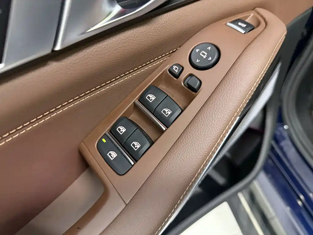 BMW X5 (Import) — миниатюра 9