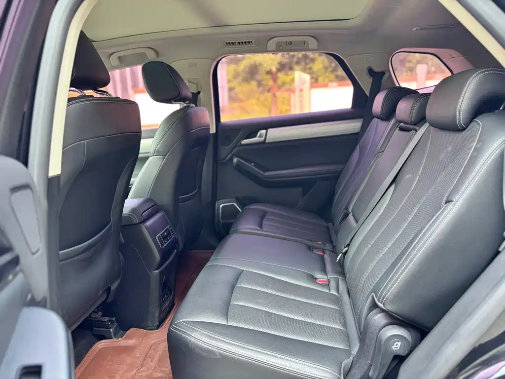 BYD Tang — миниатюра 6