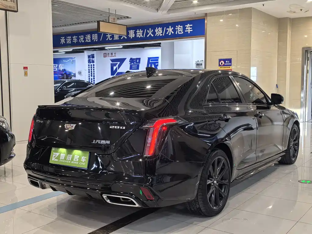 CADILLAC CT4