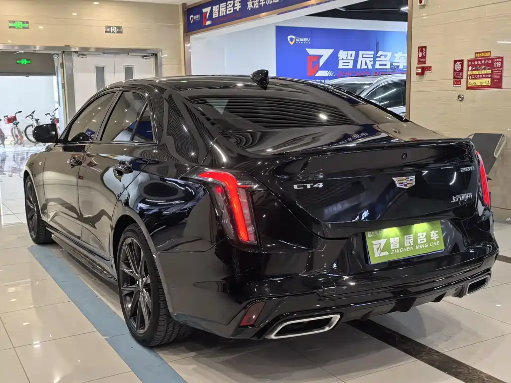 CADILLAC CT4